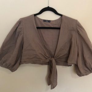 Puff sleeve crop top